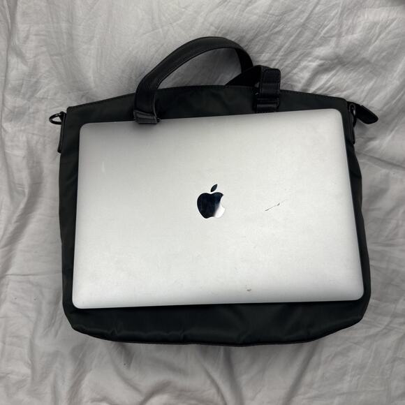 Baggallini grey nylon tote bag laptop bag - Picture 3 of 8